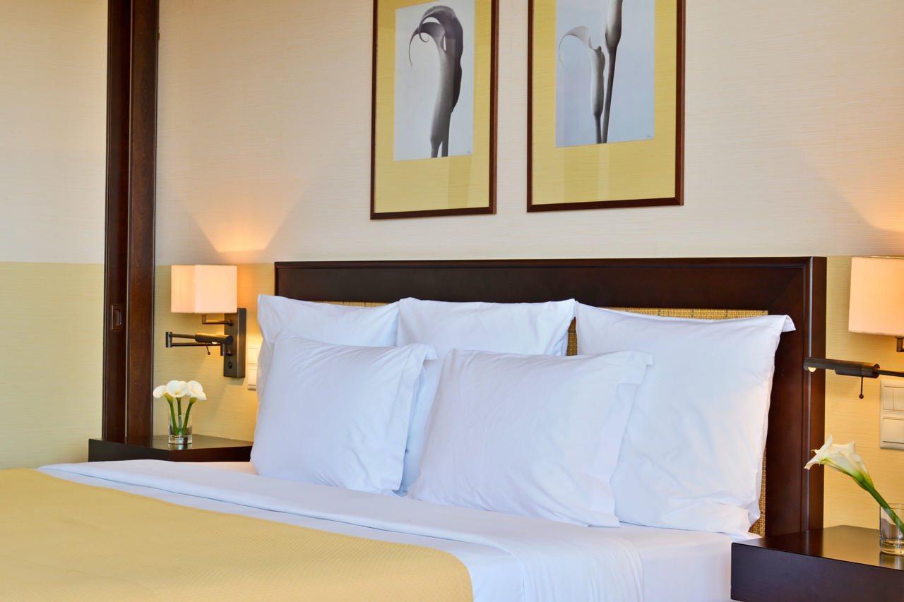 Pestana Vila Sol - Vilamoura Premium Golf Resort Bagian luar foto A bedroom at the hotel