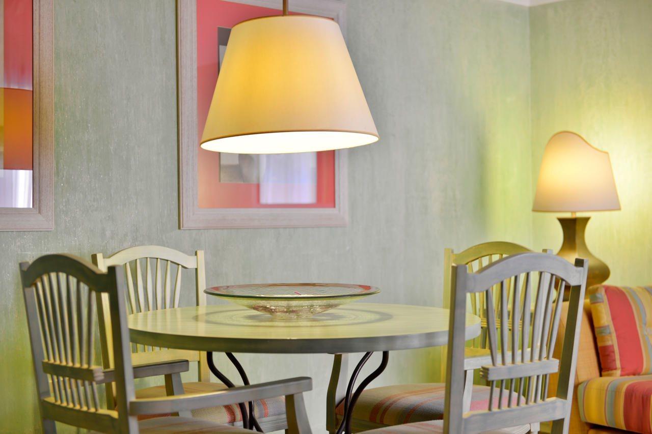 Pestana Vila Sol - Vilamoura Premium Golf Resort Bagian luar foto A table lamp
