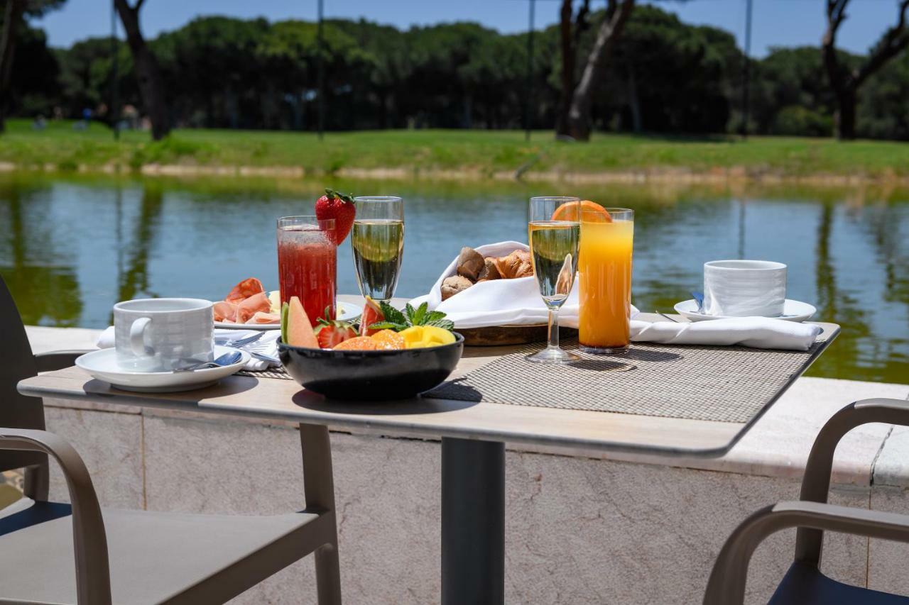 Pestana Vila Sol - Vilamoura Premium Golf Resort Bagian luar foto Breakfast at the Hotel