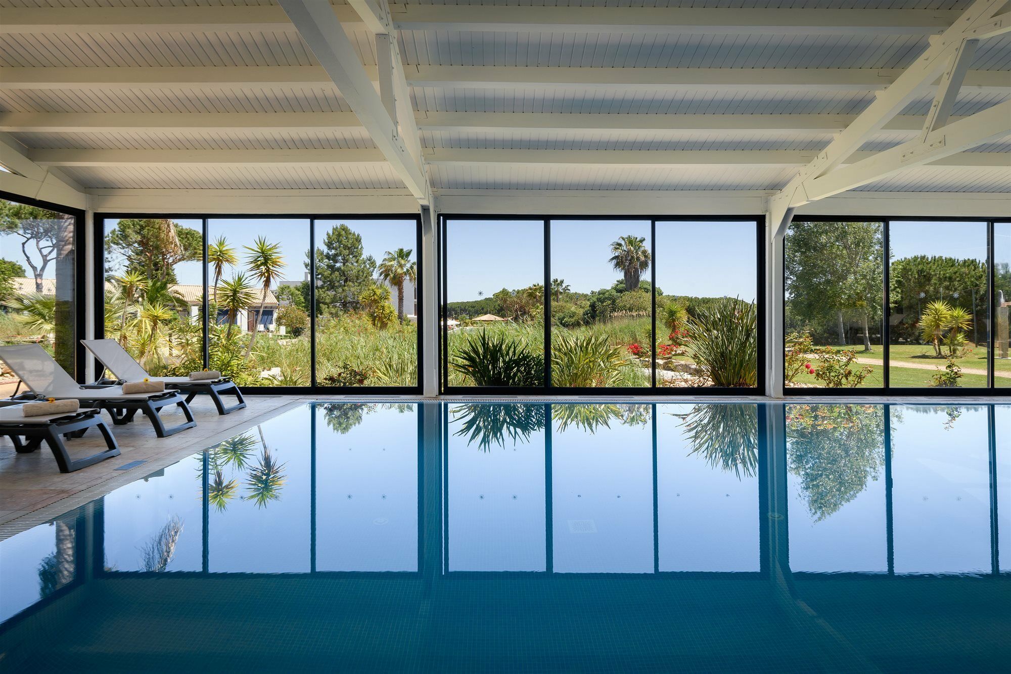 Pestana Vila Sol - Vilamoura Premium Golf Resort Bagian luar foto The swimming pool at the clubhouse