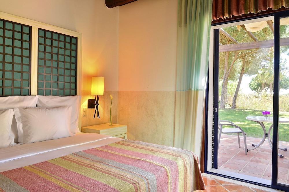 Pestana Vila Sol - Vilamoura Premium Golf Resort Bagian luar foto A room at the hotel